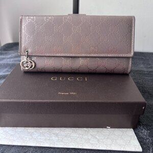 Gucci GG Imprimé Canvas Wallet in‎ Purple/Pewter Metallic with Silver Hardware
